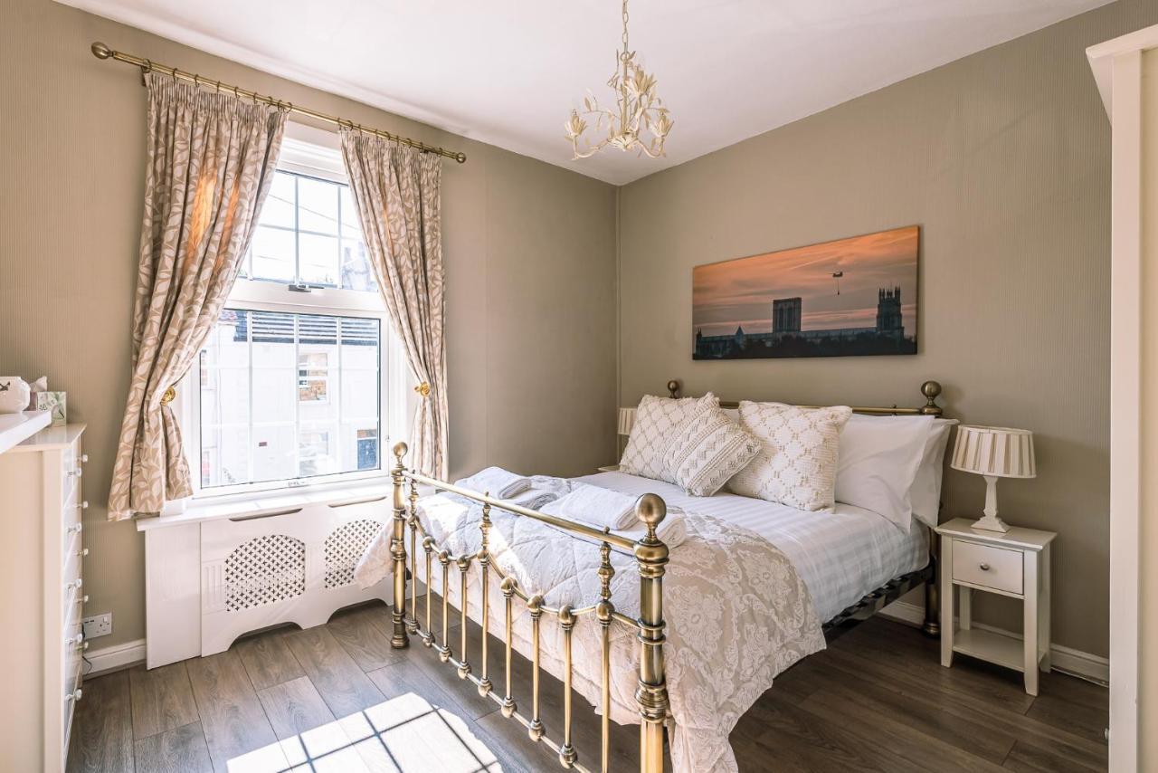 15 Brownlow Street ยอร์ค ภายนอก รูปภาพ
